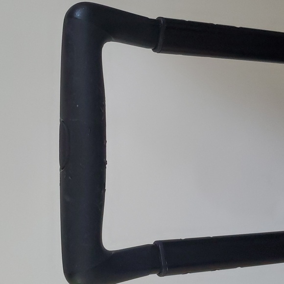 Tumi Continental Expandable 4-Wheel Carry-On Spinner Cabin Luggage - Picture 12 of 13